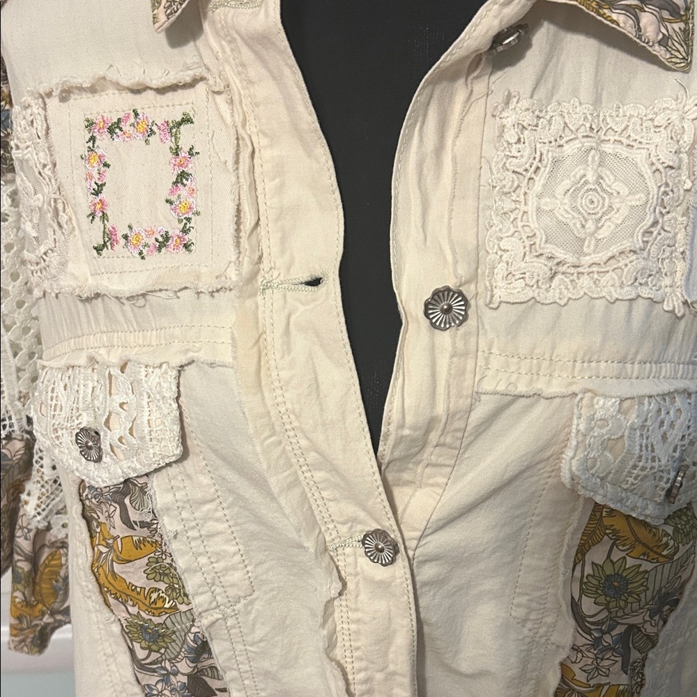 POL Cream and Yellow Patchwork Jacket - image 4